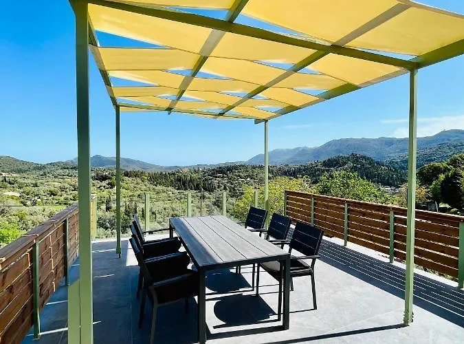 View House Hébergement de vacances Kávallos